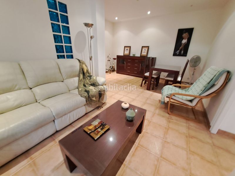 Foto c676ded4-90fa-4b3f-95d1-2bade2e7ee40. Lloguer pis a avenida arias maldonado 14 a Playa de la Fontanilla Marbella