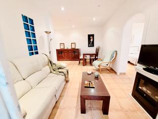 Miete Etagenwohnung in Avenida arias maldonado 14. Piso  por temporadas cortas  de 2 dorm , más pequeña habitación