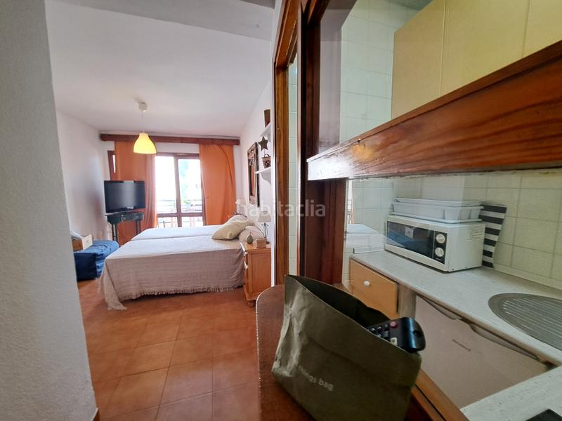 Foto 1d061dc3-0816-43d6-a508-1550737fee27. Location studio avec parking piscine dans Playa de la Fontanilla Marbella