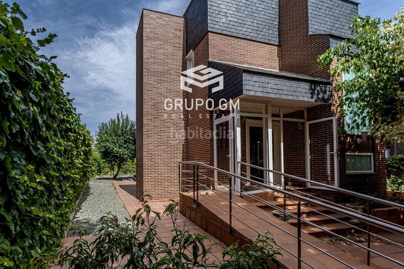 Foto 42cf9ef4-8ae0-4a88-bfec-b7f52af89d57. Chalet con riscaldamento parcheggio in Somosaguas Pozuelo de Alarcón