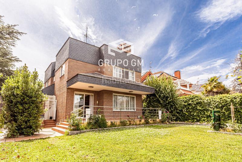 Foto b5c16392-d8ce-44ef-a684-7655a98211c8. Chalet con riscaldamento parcheggio in Somosaguas Pozuelo de Alarcón