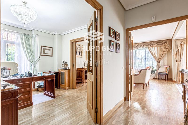 Foto cceee7ec-7c5d-4d0d-b325-8c19cbb66908. Chalet con riscaldamento parcheggio in Somosaguas Pozuelo de Alarcón