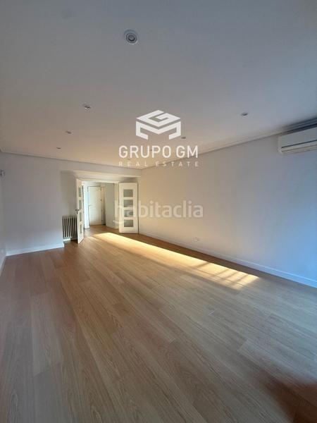 Foto 2a5f42d1-3582-4237-bf9f-62de878d5136. Alquiler piso magnífica vivienda familiar en zona bernabeu en Madrid