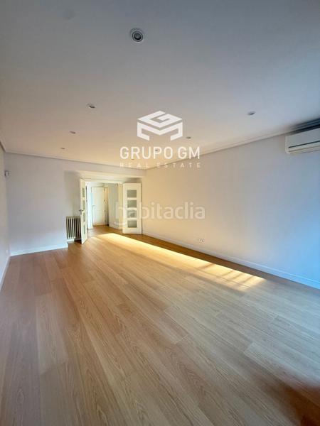 Foto c48eb78c-615f-4910-8940-a6f8d70f11c9. Alquiler piso magnífica vivienda familiar en zona bernabeu en Madrid