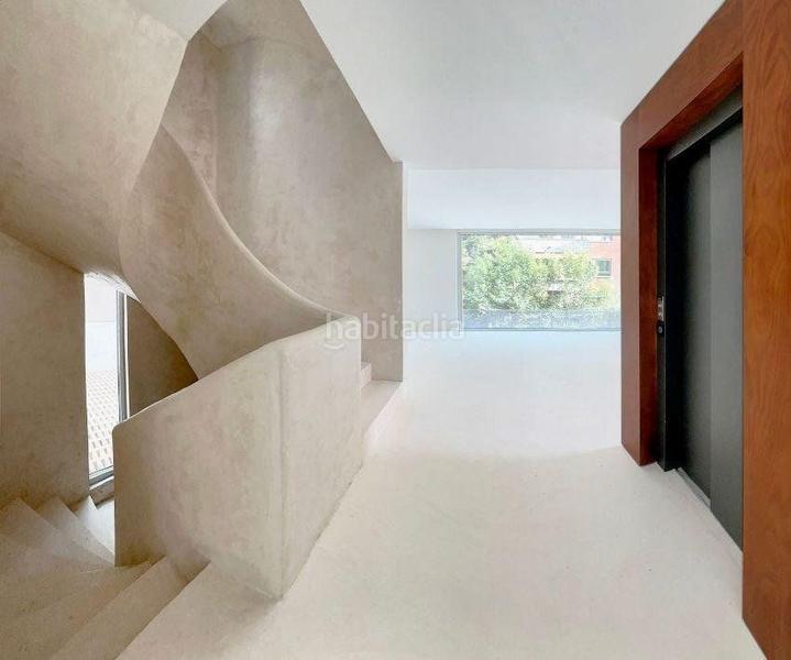 Foto d68f04f8-af98-4bb5-95a3-3e01a443451b. Casa con parcheggio in Nueva España Madrid