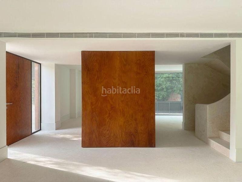 Foto da340c0f-b704-40ac-b60a-7932af205ff7. Casa con parcheggio in Nueva España Madrid