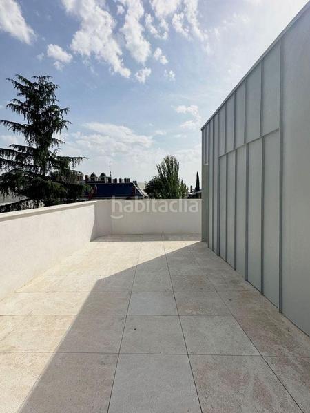 Foto f103cb10-b224-4802-913e-a7acc47f751a. Casa con parcheggio in Nueva España Madrid