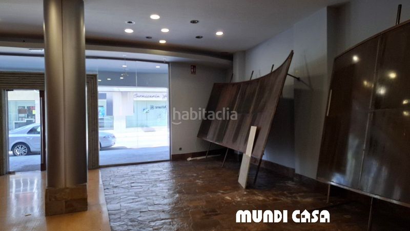 Foto 8c71a744-e3ba-4d7f-ad4f-79bd15bc435f. Local comercial a Boiro