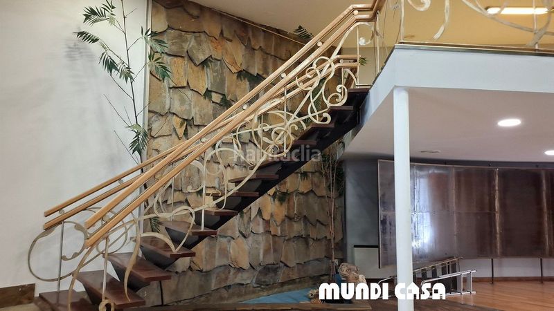 Foto a9c7063b-aed5-490b-945b-609c616110fc. Local comercial a Boiro