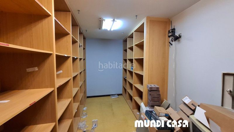 Foto c6ce8059-6449-4011-bb47-bd996ee31f83. Local comercial a Boiro