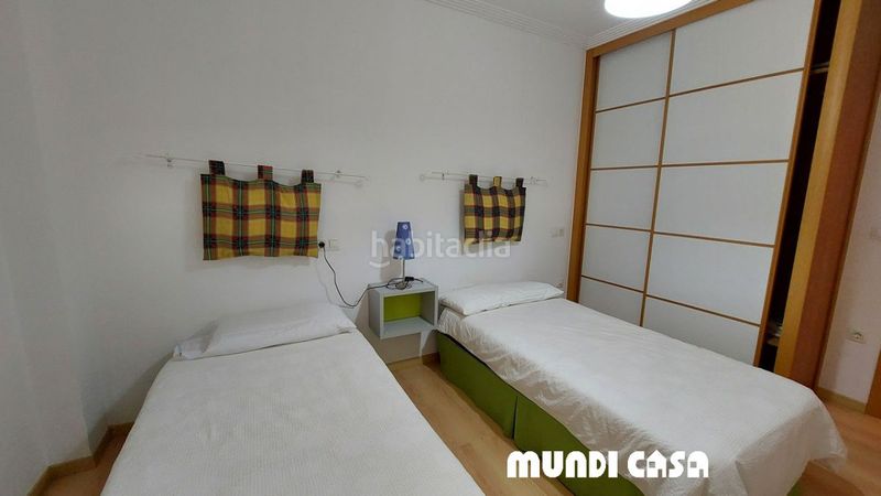 Foto 3ecffe59-8a78-49b7-bedf-0cde1a3c928b. Apartament amb calefacció aparcament a Boiro
