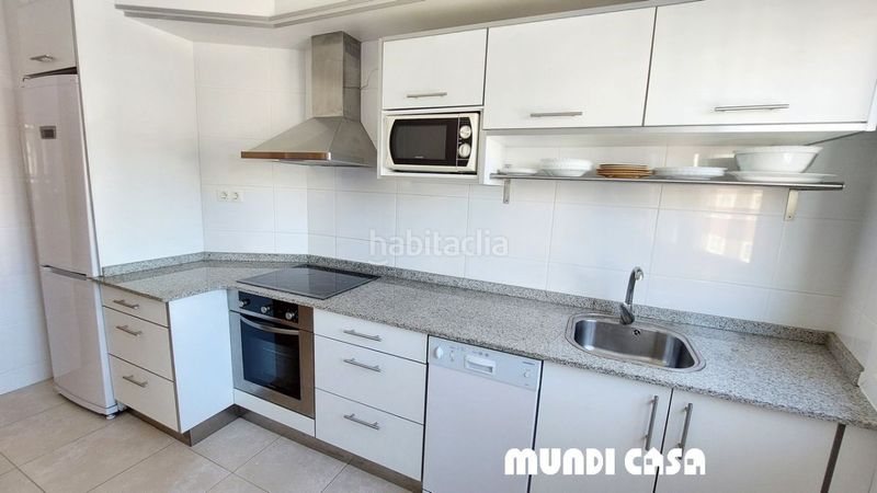 Foto 9eac681a-cb3d-403e-89ea-9314c2af6924. Apartament amb calefacció aparcament a Boiro