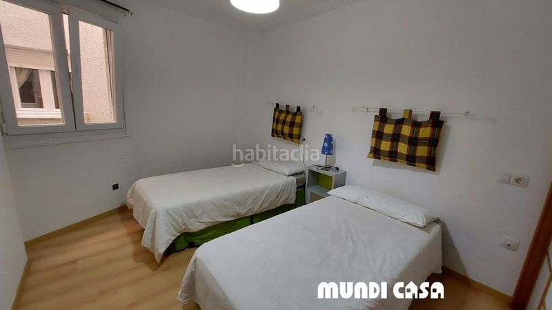 Foto f3ffc5ca-df79-4fc3-8fa2-1596235a22f6. Apartament amb calefacció aparcament a Boiro