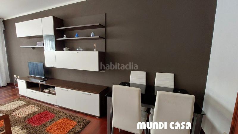 Foto 1cc4eaa9-5b65-4540-a0a9-a74a73e2ee70. Piso  en venta , 3 dormitorios. en Boiro