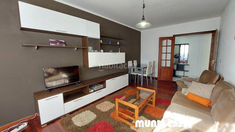 Foto c2098ab2-7e0c-42b9-8ea9-37a95a27b031. Piso  en venta , 3 dormitorios. en Boiro