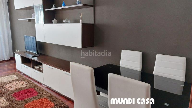 Foto f6eba773-955b-4e5a-8fac-5ad1556ff482. Piso  en venta , 3 dormitorios. en Boiro