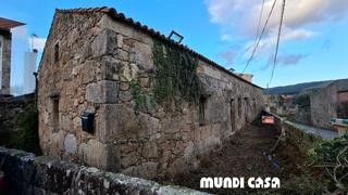 Casa  Bouciñas- artes. Casa en venta en ribeira.
