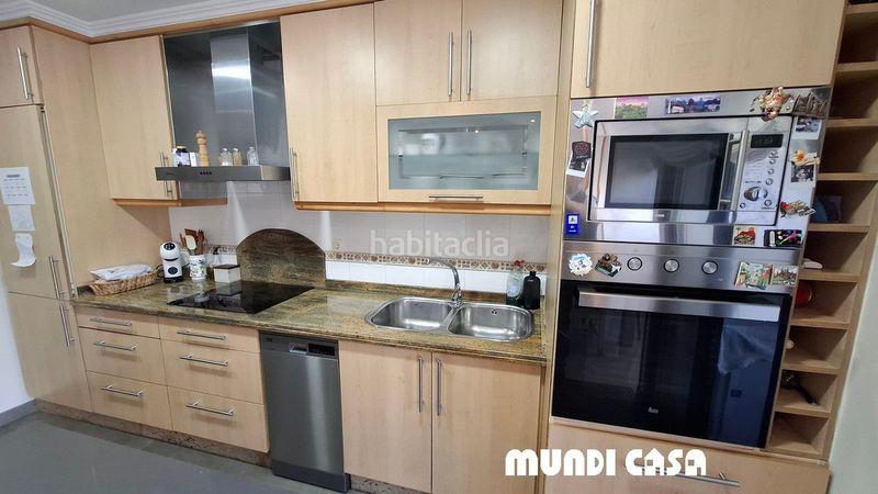 Foto 101da071-1493-43ad-bbdf-cb16e7c1123e. Pis amb aparcament a Pobra do Caramiñal (A)