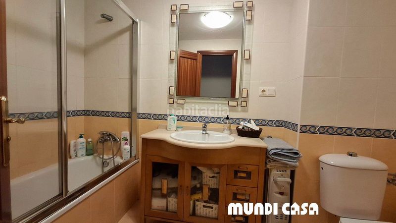 Foto f219e337-9897-4e57-8284-f5fc139e0ed4. Pis amb aparcament a Pobra do Caramiñal (A)