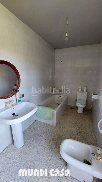 Foto 1560c9aa-c8de-4e9c-a1b5-6536a2c38fc2. Casa  en venta , 3 dormitorios. en Boiro