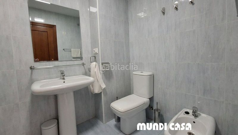 Foto 26a110cc-fad0-4003-aee4-a0bbe12bd32e. Apartament amb calefacció aparcament a Boiro