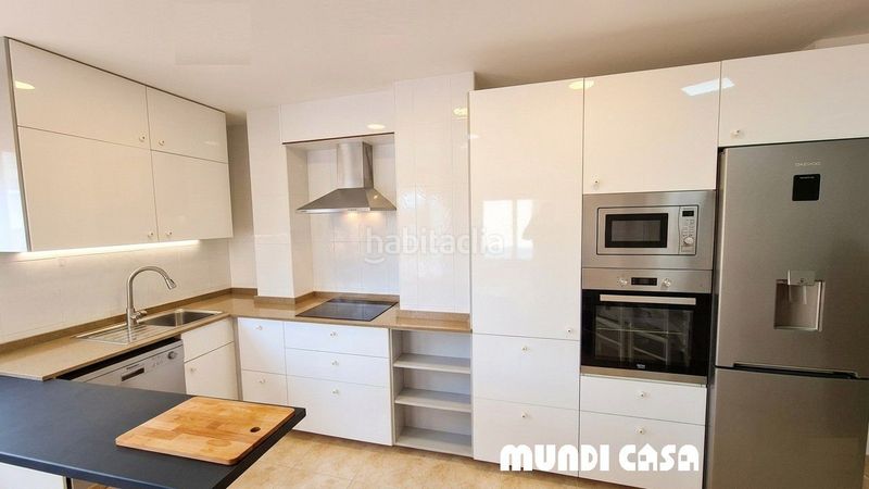 Foto dfb460b2-c478-4830-a55e-37e9fbdc66e2. Apartament amb calefacció aparcament a Boiro