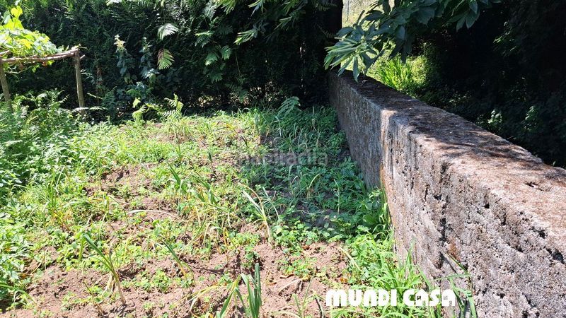 Foto 07e1c224-7fbd-4414-9c13-24b2d6af2dd1. Casa amb aparcament a Boiro