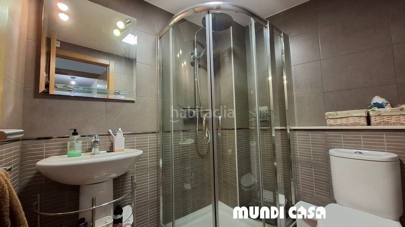 Foto 25717e04-afc7-481a-b392-ff54b93d2941. Apartament amb aparcament a Boiro