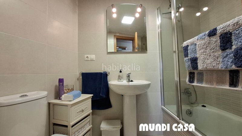 Foto dbae9744-8cf2-4aa0-ac34-633eaf3bbdcc. Apartament amb aparcament a Boiro