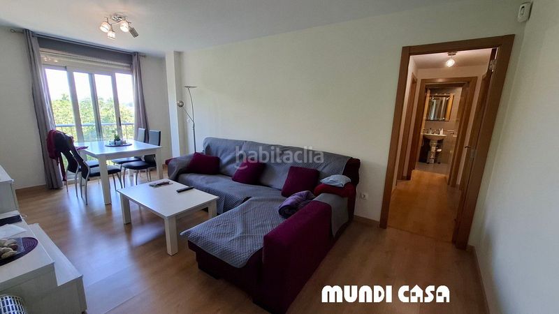 Foto ed05d02d-28a4-4e74-9f93-fa396403bf2d. Apartament amb aparcament a Boiro