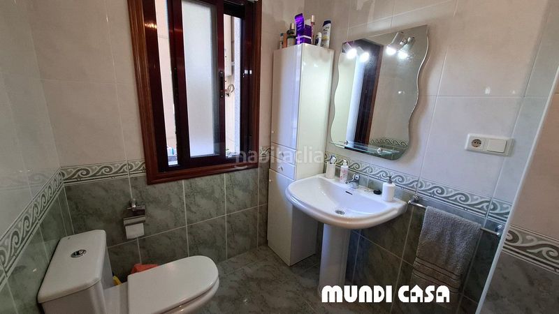 Foto 7fa40058-e9af-4e39-ac9c-bcc2c5fe7dc9. Apartament amb calefacció aparcament a Boiro