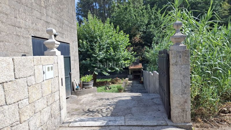 Foto a560b290-73d7-43b6-9a40-19d4f1d513d2. Casa a Boiro