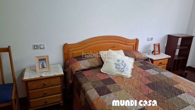 Foto 9808d4c4-19ae-4c40-b1ee-7f8b4a9350cc. Apartament amb calefacció aparcament a Boiro