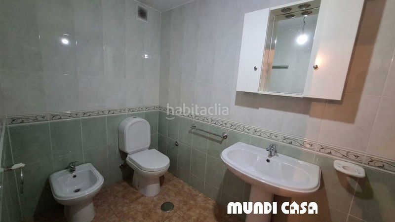 Foto da1a8248-4be9-45c7-bc0a-0753d02091ae. Apartament amb calefacció aparcament a Boiro