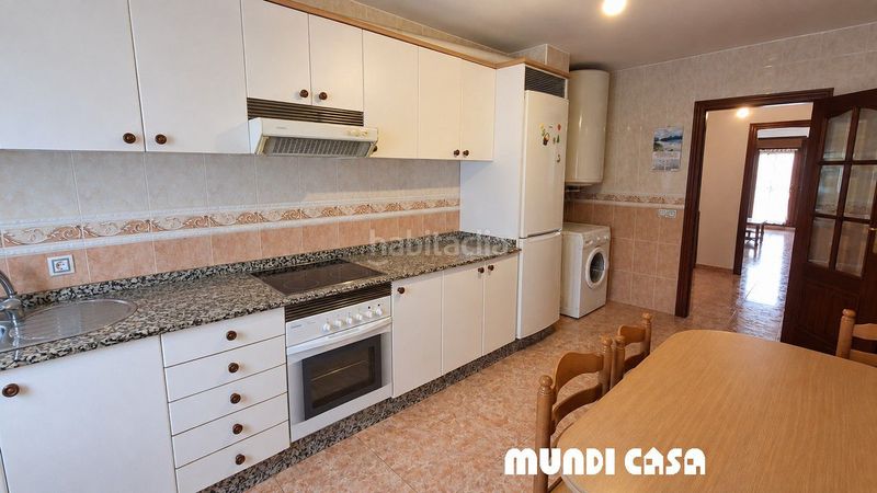 Foto fa6b2652-5b10-4f9b-842d-b0f024510da7. Apartament amb calefacció aparcament a Boiro