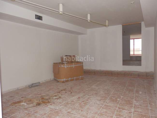 Foto 1b61e27a-560c-4377-9c50-2665dde0cc06. Local comercial local com. en venta . en Boiro