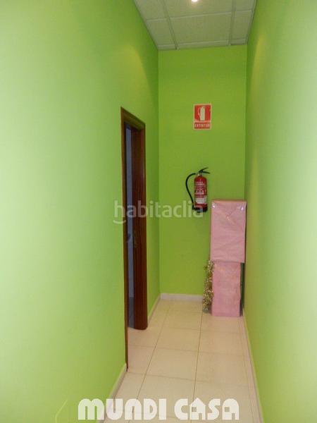 Foto 355e4c15-2f13-440e-9e4a-a2dad7b38426. Location local commercial dans n/a dans Boiro