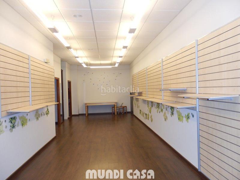 Foto 7533225d-1938-42f2-aa95-d54acb1b83b4. Location local commercial dans n/a dans Boiro