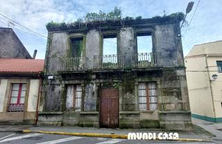 Maison à Rianxo. Casa en venta en rianxo  centro.