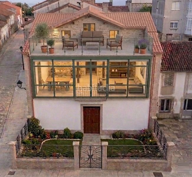 Foto dcd8f4aa-f47a-4c6e-8b62-f20d55ebe664. Casa a Rianxo