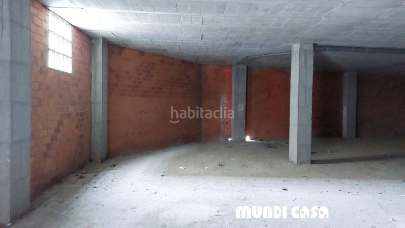 Foto 46af8e5e-f4e9-4955-bc27-568e69197770. Local comercial a Boiro