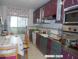 Piso  Pesqueira. Piso en venta en boiro, 3 dormitorios.