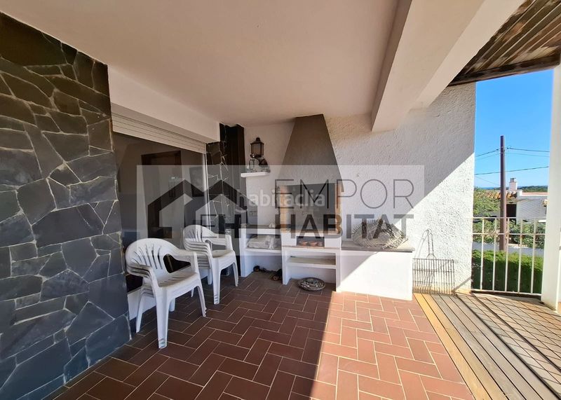 Foto 22765402-0ea2-4c06-bdb0-e89435eb94d6. Casa https://emporhabitat.com/ventas-casas-llansa/1-754-cap-ras.htm en Llançà