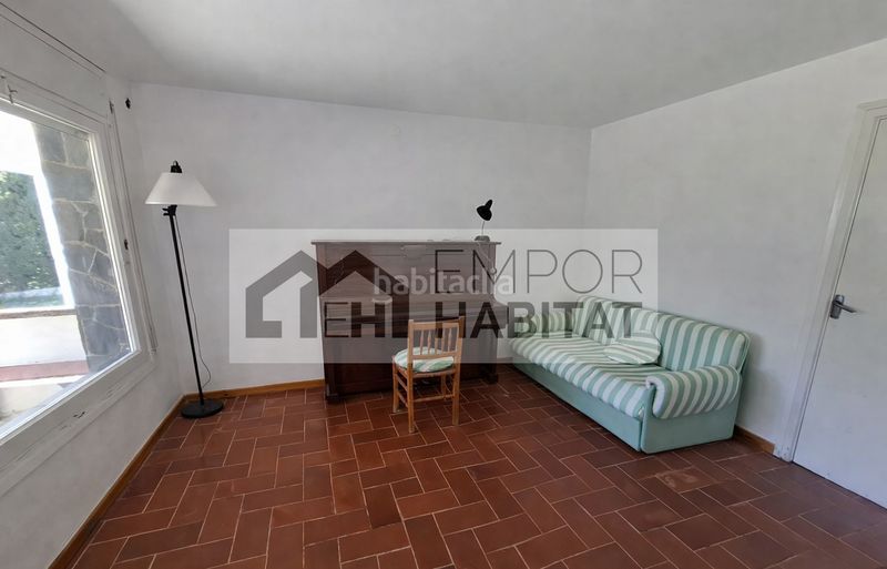 Foto 8f31da92-8d7e-4a0d-9397-b4e86a2ef0bc. Casa https://emporhabitat.com/ventas-casas-llansa/1-754-cap-ras.htm en Llançà