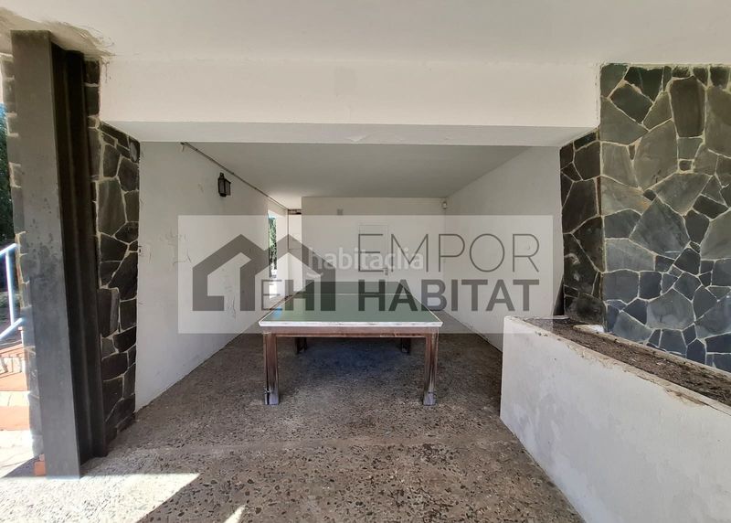 Foto 9088f2f1-2318-4c65-903f-04a869a7a432. Casa https://emporhabitat.com/ventas-casas-llansa/1-754-cap-ras.htm en Llançà