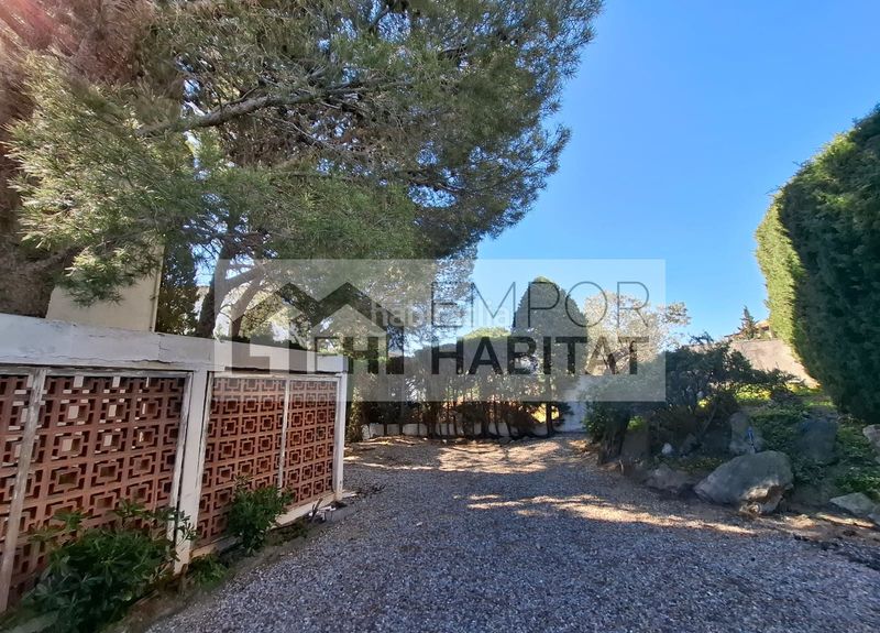 Foto 9b485abe-d267-4637-9d16-a6fe85c77f82. Casa https://emporhabitat.com/ventas-casas-llansa/1-754-cap-ras.htm en Llançà