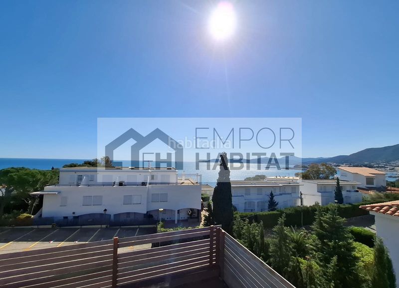Foto d3e6a88d-d3a6-4de6-841b-c01c644c152b. Casa https://emporhabitat.com/ventas-casas-llansa/1-754-cap-ras.htm en Llançà
