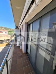 Etagenwohnung in La Vila. La vila