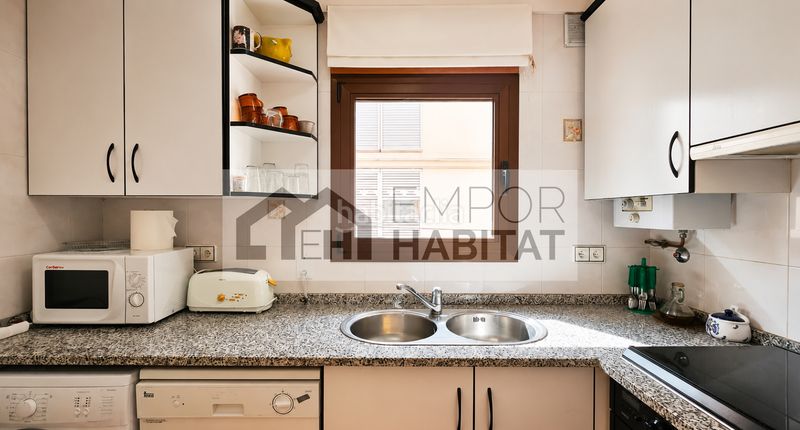 Foto f179592c-e1ef-4b0f-825f-1936f422f858. Casa adosada https://emporhabitat.com/ventas-casas-/1-758-.htm en Colera