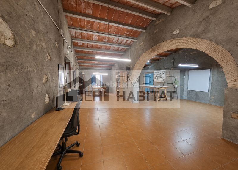 Foto 7a56129d-e95a-4d4d-bc67-c0caf11eef40. Casa aparellada amb xemeneia aparcament a La Vila Llançà